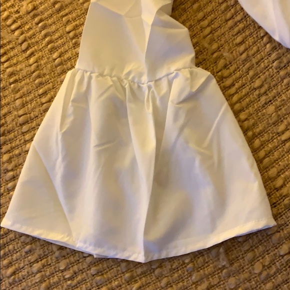 5 STAR ⭐️⭐️⭐️⭐️⭐️
 Cold Shoulder Shirt - Picture 5 of 7